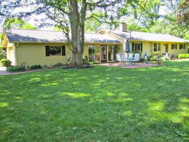 1090 Beechview Dr S, Worthington, OH 43085 - photo 5