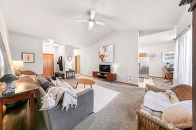 1305 Boon St unit 209, Sumas, WA 98295 - photo 5