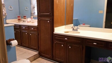 Double vanity, separate.