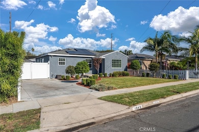 1545 W Canton St, Long Beach, CA 90810 - photo 2