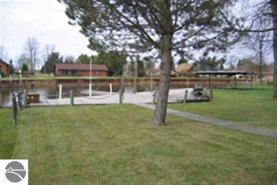 700 E Allen Ct, Au Gres, MI 48703 - photo 4