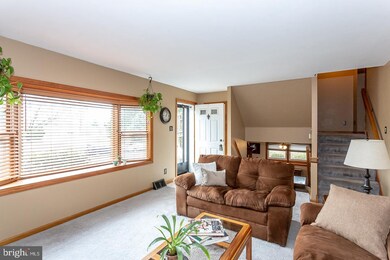 1051 Wayfield Dr, Norristown, PA 19403 - photo 7