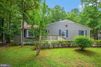 809 Moorefield Dr, Ruther Glen, VA 22546 - photo 5