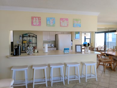 230SW kitchen view 2