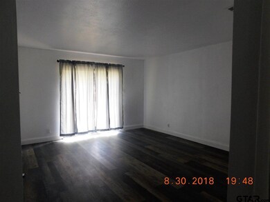 1523 1523 Austin, Tyler, TX 75701 - photo 3