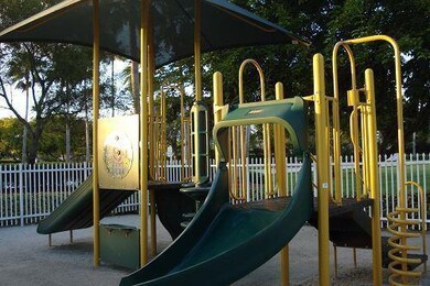 191 NW 152nd Ln, Pembroke Pines, FL 33028 - photo 7