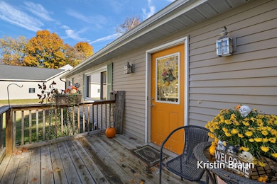 8350 S Evergreen Dr, Newaygo, MI 49337 - photo 2