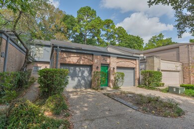 84 Legend Ln, Houston, TX 77024 - photo 2