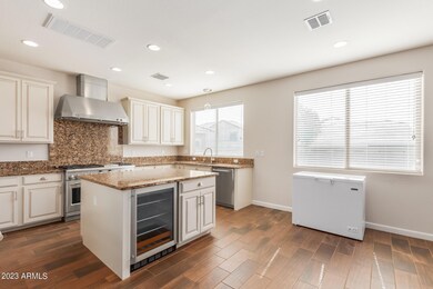 Granite counters+wine fridge!