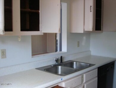 8076 Jeff Davis Dr, Bay Saint Louis, MS 39520 - photo 4