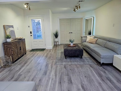 7810 Creek View Dr, Rowlett, TX 75089 - photo 2