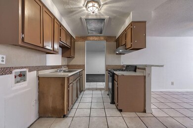 357 Maricela Dr, El Paso, TX 79915 - photo 3