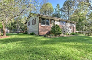 540 Onteora Blvd, Asheville, NC 28803 - photo 2