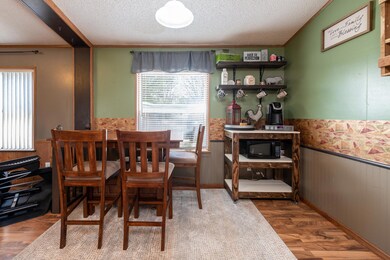 206 E Deer St, Mandan, ND 58554 - photo 4