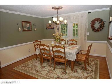 1602 Cos Cob Ct, High Point, NC 27265 - photo 4