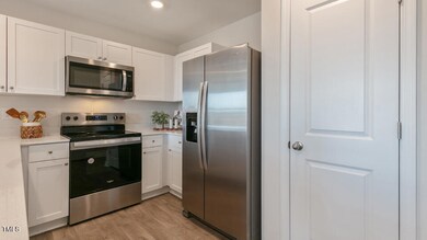 181 Holton St, Smithfield, NC 27577 - photo 7