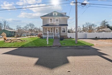 32 Edison St, Warwick, RI 02889 - photo 2