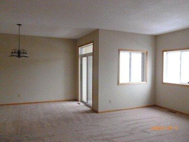10918 Vale St NW unit 602, Coon Rapids, MN 55433 - photo 6