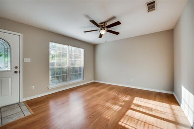 605 Houston St, Pottsboro, TX 75076 - photo 4