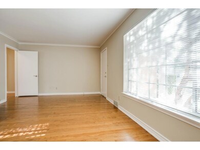 6771 E Mockingbird Ln, Dallas, TX 75214 - photo 5