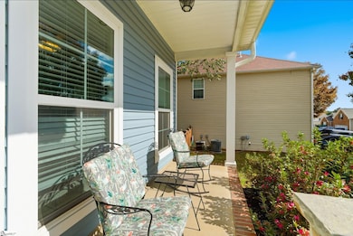 12 Glenbow Ct, Simpsonville, SC 29680 - photo 3