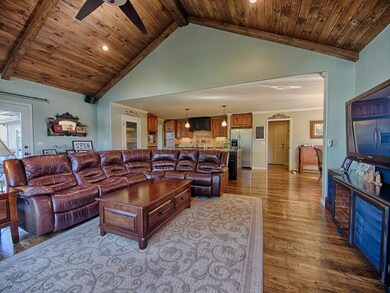 Expansive Great Room