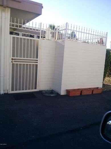 10627 W Wheatridge Dr, Sun City, AZ 85373 - photo 5