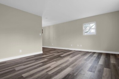 5-web-or-mls-5322-newport-rd