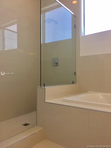 7191 NW 103rd Path unit 7191, Doral, FL 33178 - photo 4