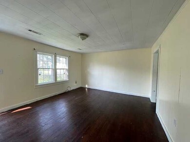 212 W Taylor St, Manchester, TN 37355 - photo 2