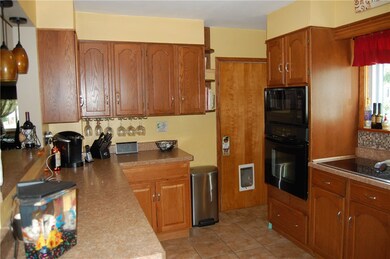 618 Montpelier Ave, Erie, PA 16505 - photo 3