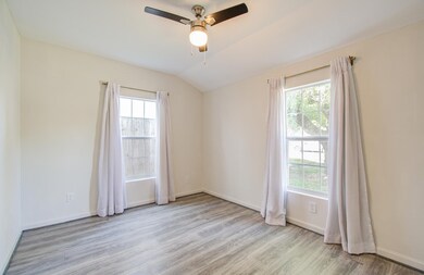6713 England St, Houston, TX 77021 - photo 4