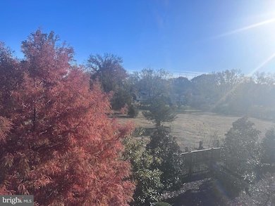 2535 James David Way, Alexandria, VA 22306 - photo 3