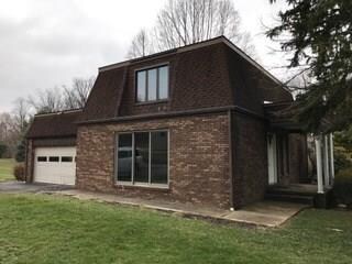 Close up of Garage and front Porch