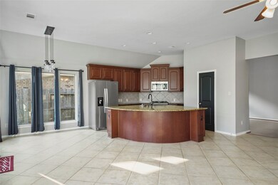 2886 Woodland Glen Ln, Conroe, TX 77385 - photo 5