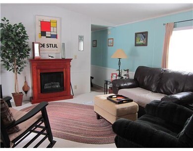 Living Room. Bright and spacious...