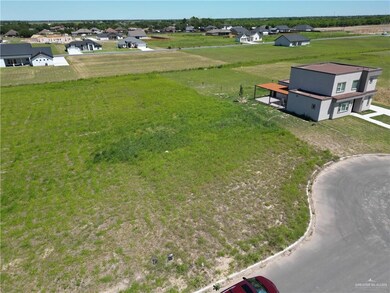 2700 Kingdom Dr, Weslaco, TX 78599 - photo 4