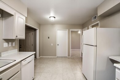 13628 N Silverbell Dr unit 53, Sun City, AZ 85351 - photo 6