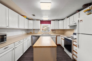 1161 Creeklake Dr, Onalaska, TX 77360 - photo 6