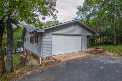 Table Rock Lakefront Home