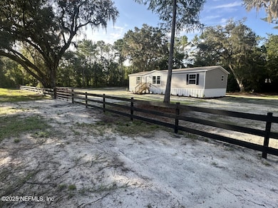 138 Nichols Rd, Florahome, FL 32140 - photo 3