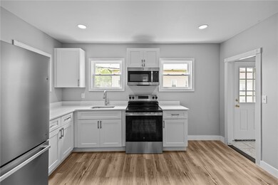12 Spring St, West Warwick, RI 02893 - photo 6