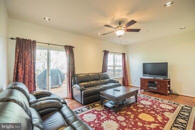 21247 Owls Nest Cir, Germantown, MD 20876 - photo 7
