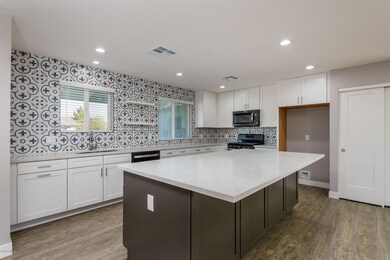 Kitchen with Island