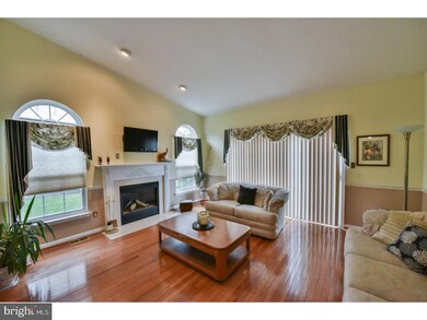 98 Wheatsheaf Ln unit 98, Norristown, PA 19403 - photo 5