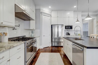 402 W 26th St, Houston, TX 77008 - photo 3