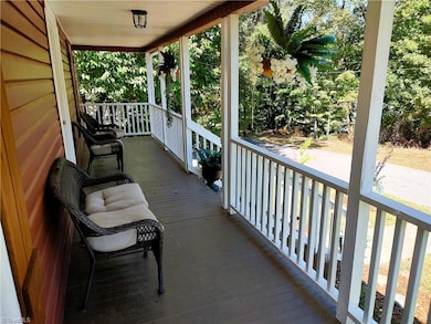 910 Branch St, Eden, NC 27288 - photo 4