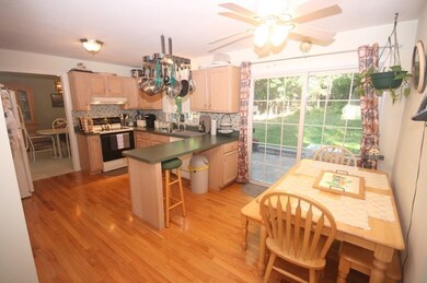 47 Dillon St, Worcester, MA 01604 - photo 5