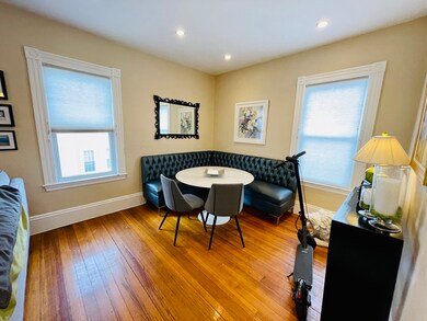 55 Reservoir Rd unit 3, Chestnut Hill, MA 02467 - photo 5