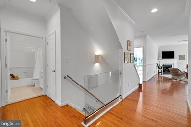 122 N View Cir, Warrenton, VA 20186 - photo 4